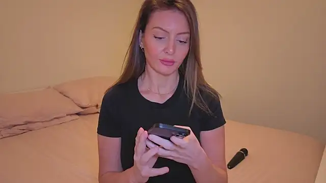 Lovelavender  online show from March 17, 7:51 pm