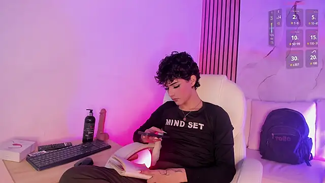 DannysaStar  online show from December 22, 11:08 pm