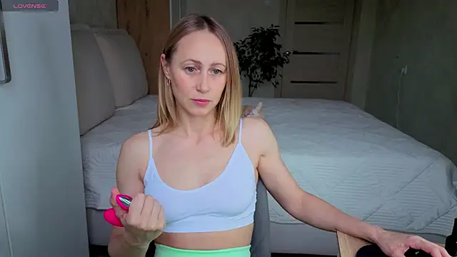 MissNatali  online show from May 7, 1:43 am