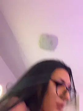 claraseloura online show from December 15, 8:14 pm