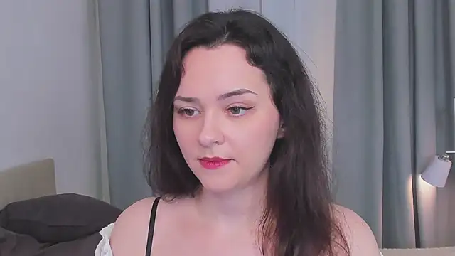 Camilla Rowen online show from February 27, 9:25 pm