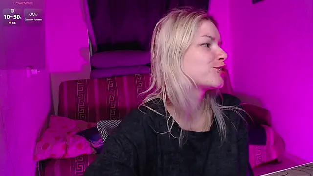 CherryNight6 online show from August 1, 9:39 pm