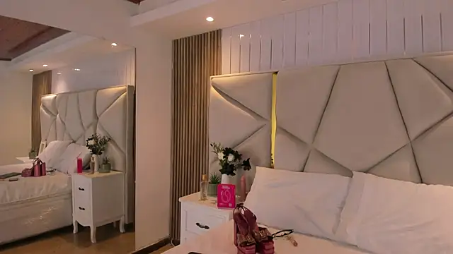 SweetKata  online show from February 17, 7:57 pm