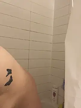 elliepixie online show from February 18, 5:28 am