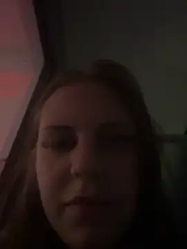 elliepixie online show from July 25, 2:51 am