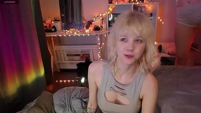 TenderTwos online show from May 20, 9:12 pm