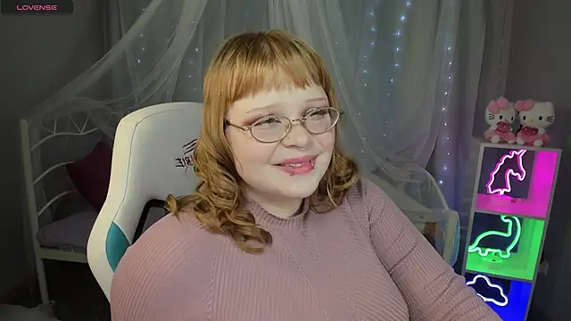 LottieReed online show from December 4, 4:19 pm