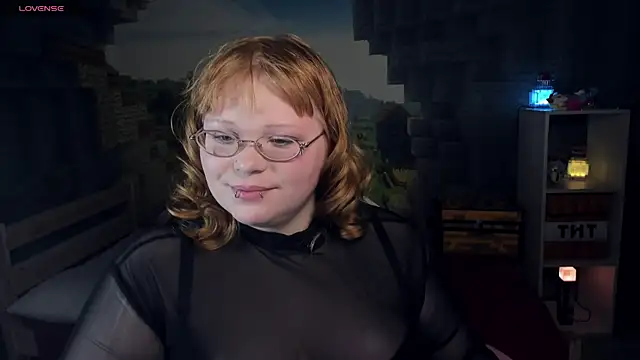 LottieReed online show from December 20, 3:27 pm