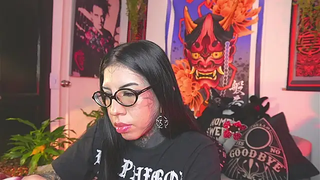 Dalia Vorhees online show from June 24, 3:38 am