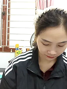 Pig pig11 online show from December 3, 6:05 am