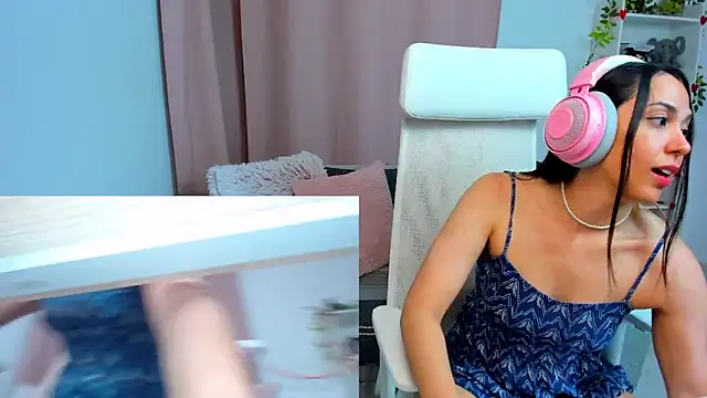 VenusIslove online show from June 10, 11:36 pm
