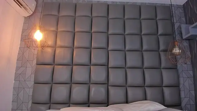 dannavelvet online show from March 15, 1:35 pm