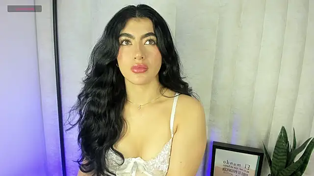 Emii rous online show from November 10, 8:59 pm