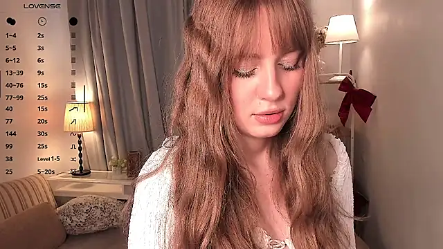 TessaStruble online show from December 1, 9:57 am