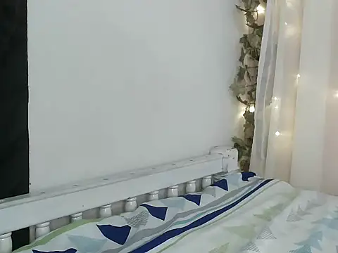 angelicahotparis18 online show from November 25, 11:12 am