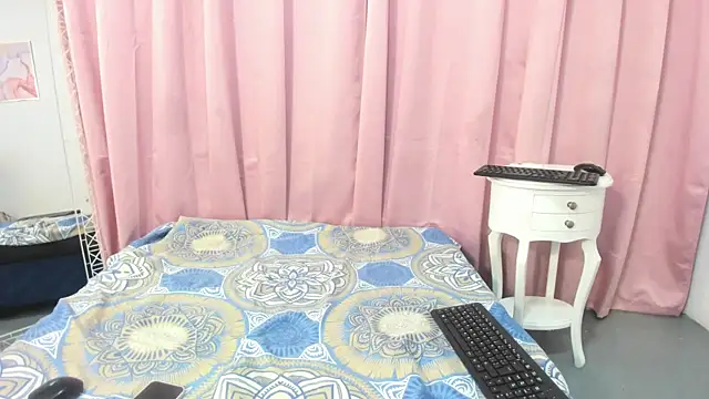 foxyhillx online show from July 12, 6:20 pm