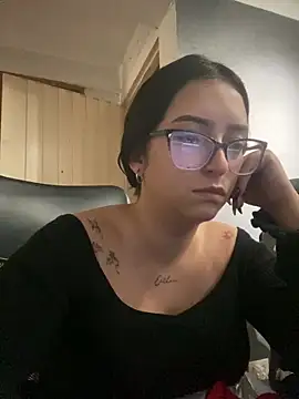 Kloe Novoa online show from February 2, 1:32 pm