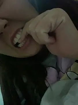 crazzyanne online show from February 11, 4:14 am