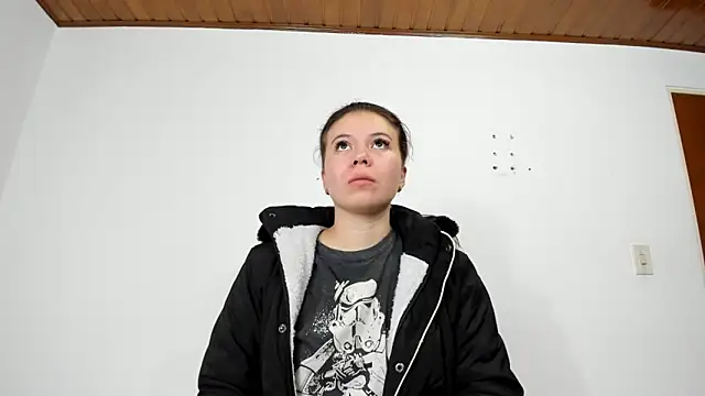 Vanessa Martinz online show from November 7, 11:49 am