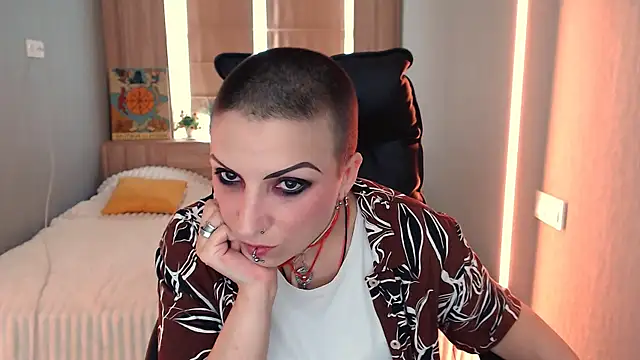Sweet-n-Strong online show from July 22, 11:11 am