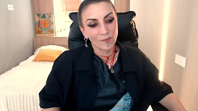 Sweet-n-Strong online show from July 31, 11:11 am