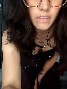 eva delight  online show from March 18, 11:26 am