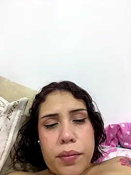 Nube Azul1 online show from December 14, 1:00 am