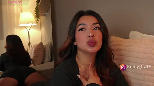 Missemily 11 online show from March 6, 10:10 am