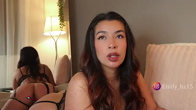 Missemily 11 online show from April 28, 9:46 am