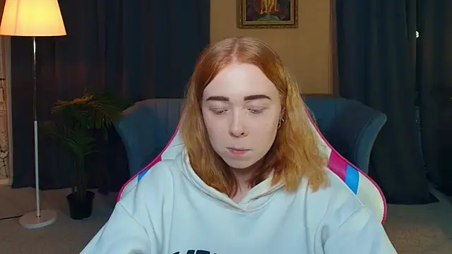 AddieOsler online show from December 18, 8:57 pm