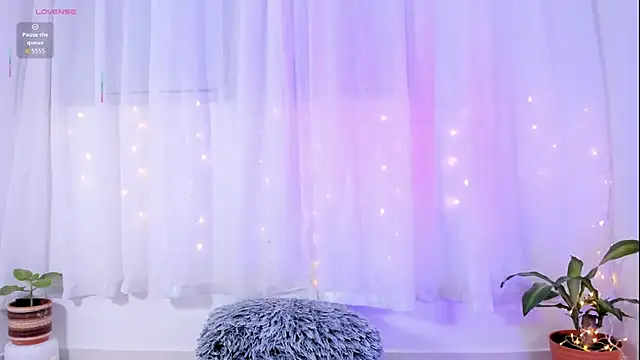 Leyacopper  online show from November 10, 11:44 pm