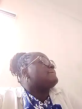 SweetestDIP online show from October 27, 1:06 pm