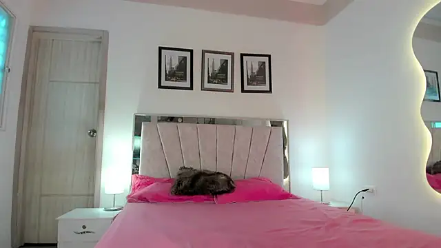 Sweetiee Aurora online show from November 14, 7:58 pm