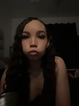 nikkiloveee online show from May 3, 3:10 am