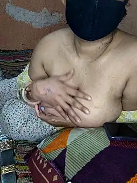 CUTE-GIRL-1 online show from October 29, 5:26 pm