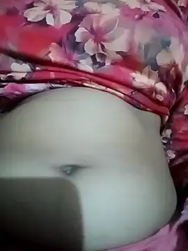 Hotqueen 103 online show from November 6, 3:18 pm