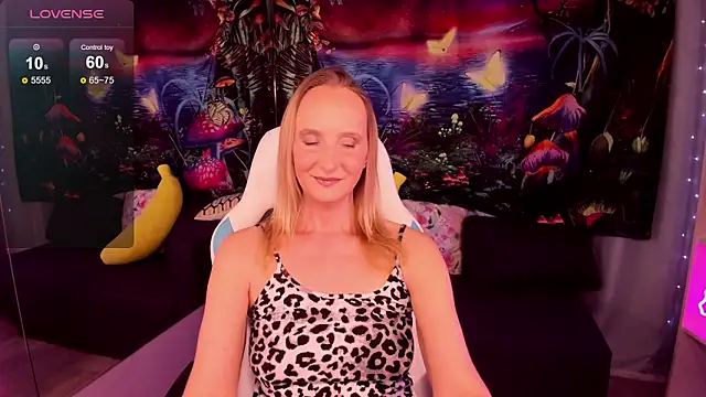 ScarlettPalmer online show from March 18, 12:10 pm