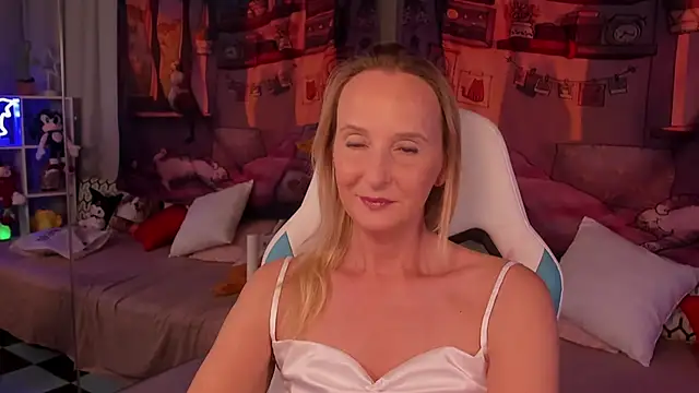 ScarlettPalmer online show from November 12, 10:35 am