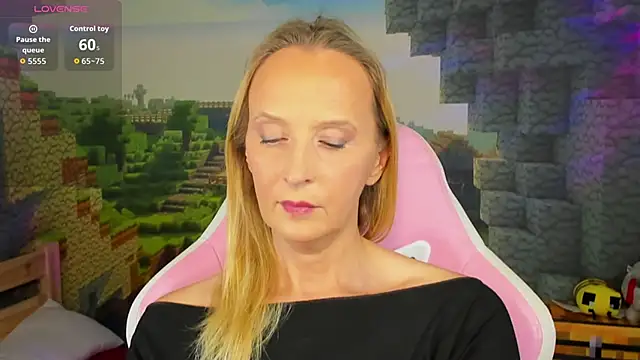 ScarlettPalmer online show from December 3, 10:28 am