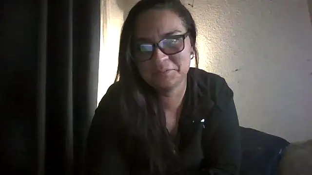 lilMissMarli online show from April 7, 8:11 pm