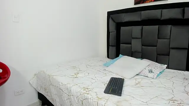 natacha ferrer1 online show from November 17, 12:39 pm