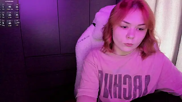 sophia lix online show from June 22, 8:44 am