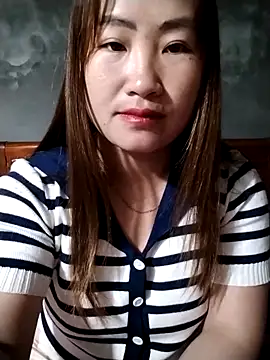 emini-xx online show from April 29, 11:32 pm