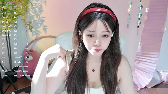 Yiluo95 online show from June 10, 4:38 pm