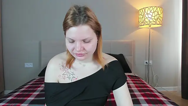 babyyullii online show from May 1, 1:42 am