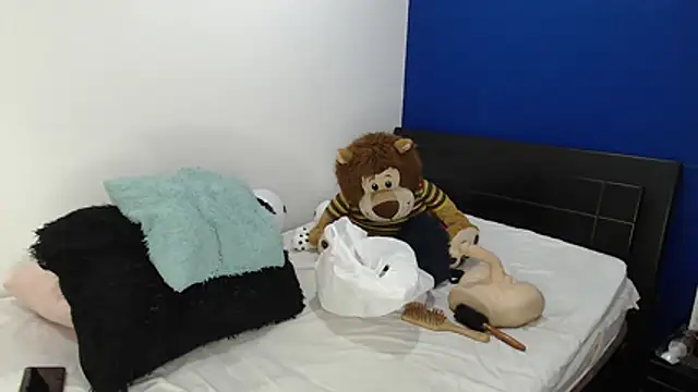 EmmilyConnor online show from July 7, 2:09 pm