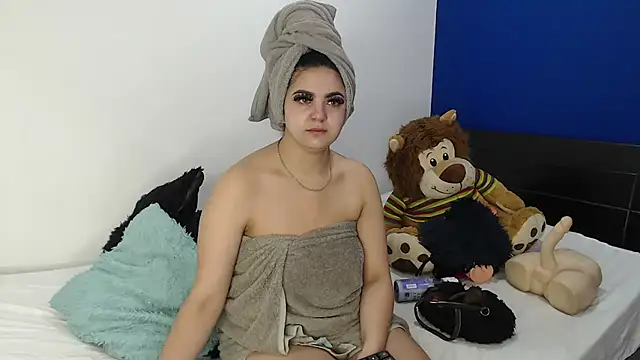 EmmilyConnor online show from July 31, 2:51 pm
