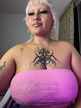 pinkbaddie777 online show from November 16, 4:36 am