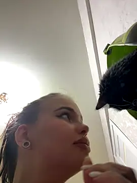 KissMeSashaPlz online show from November 16, 11:16 pm