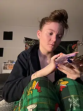 stonerbaby online show from February 2, 4:00 am